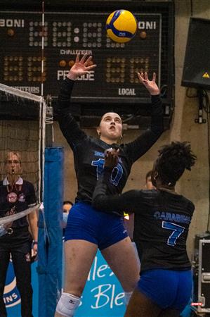 Université de Montréal vs Université du Québec à Montréal - Volleyball Fém
