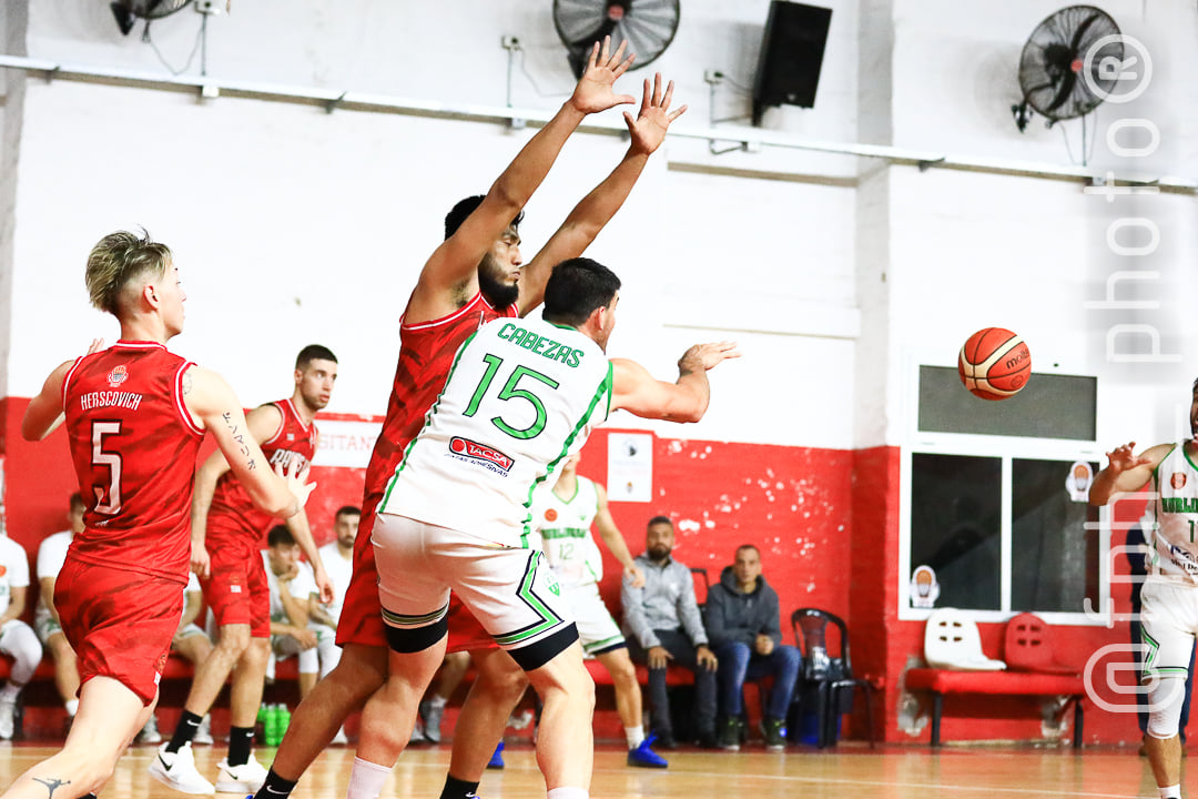 Raul SALVATIERRA -  Ramos Mejía Lawn Tennis Club - Club Deportivo Defensores de Hurlingham - Basketball - RAMOS MEJIA LAWN TENIS CLUB VS CD DEFENSORES DE HURLINGHAM - Abril 2022 - LIGA FEDERAL (#RMLTCvsCDDH-ab-22) Photo by: Alan Roy Bahamonde | Siuxy Sports 2022-04-22