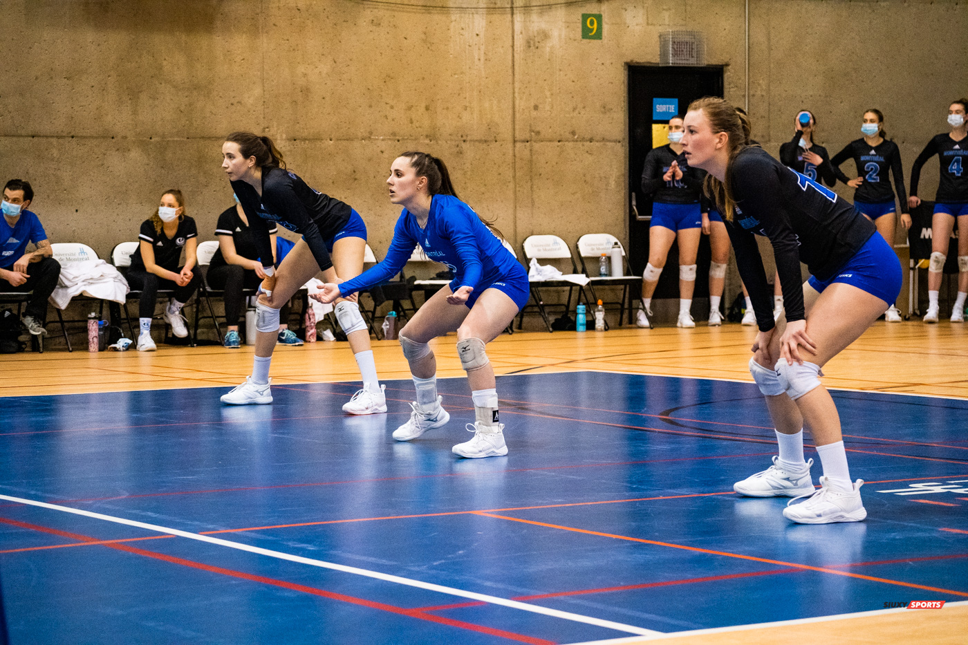 Olympe DESMEDT -  Université de Montréal - Université du Québec à Montréal - Volleyball - Université de Montréal vs Université du Québec à Montréal - Volleyball Fém (#CrbnsVsCtdns2022VollF) Photo by:  | Siuxy Sports 2022-02-26