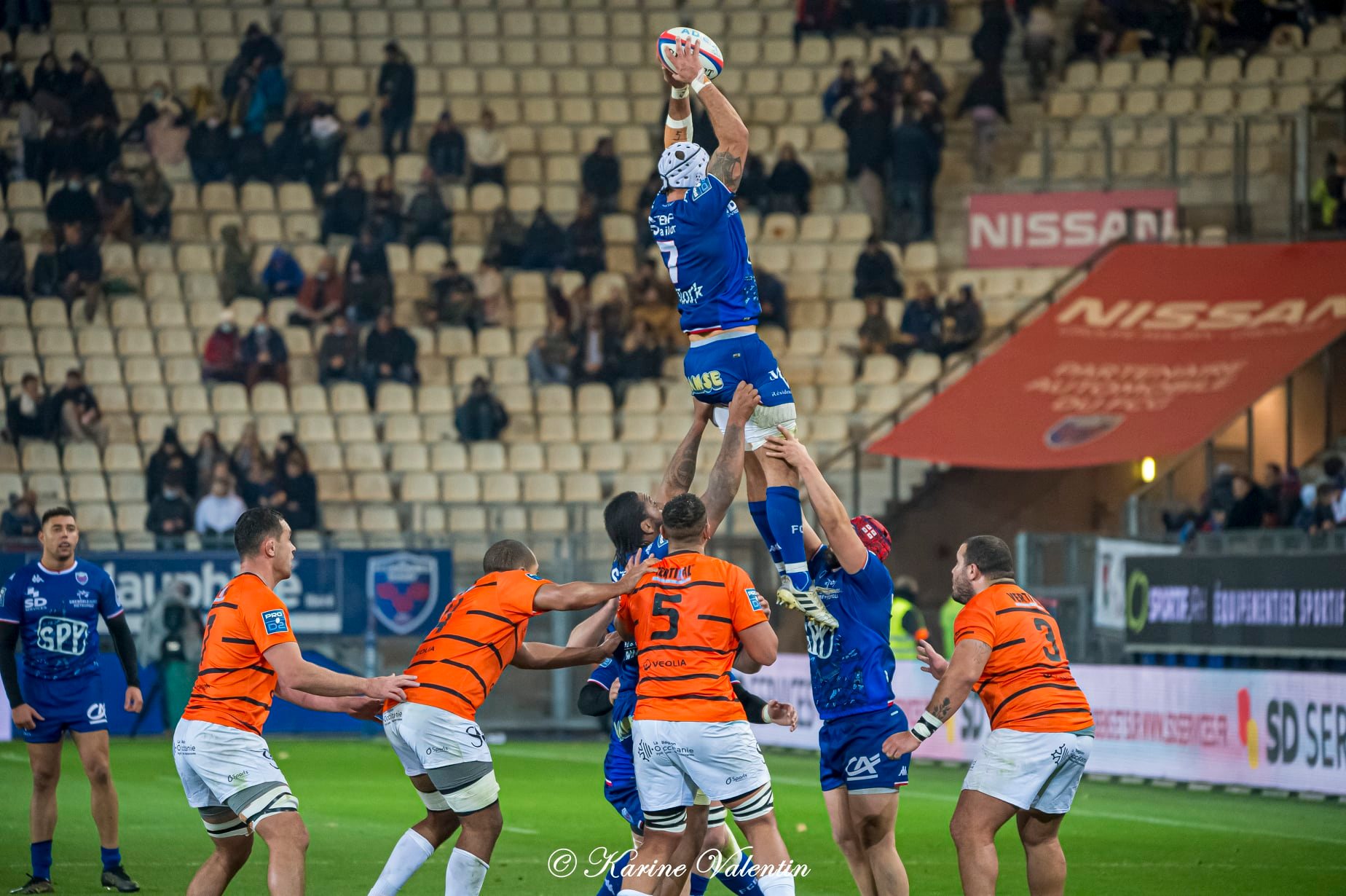 Karim QADIRI -  FC Grenoble Rugby - Racing Club Narbonnais - Rugby -  (#GrenobleVsNarbonne2021Nov) Photo by: Karine Valentin | Siuxy Sports 2021-11-26