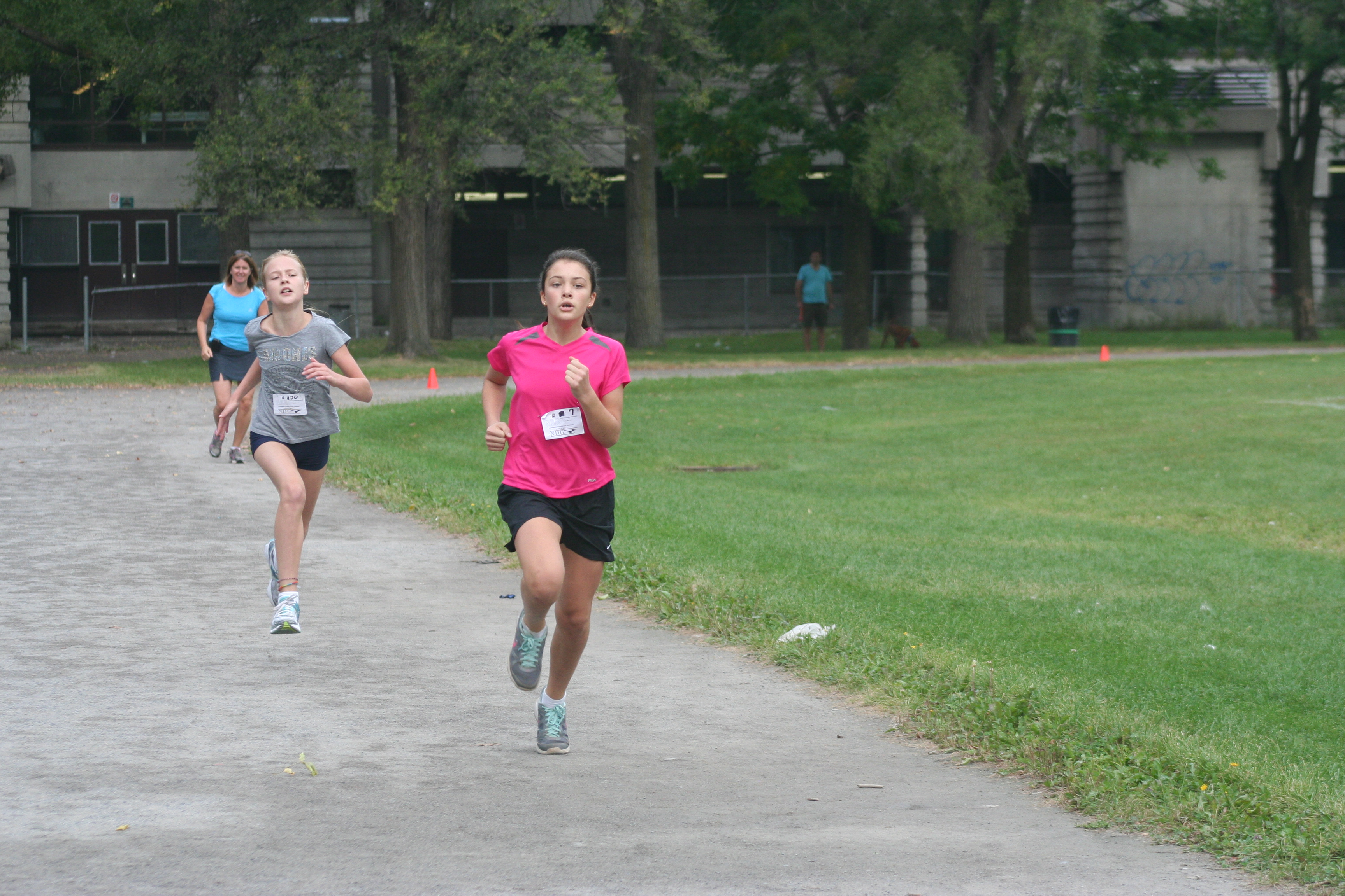 Sophie ALCHOURRON -  NDG Roadrunners -  - Track & Field - Le sprint final () Photo by:  | Siuxy Sports 2012-06-09