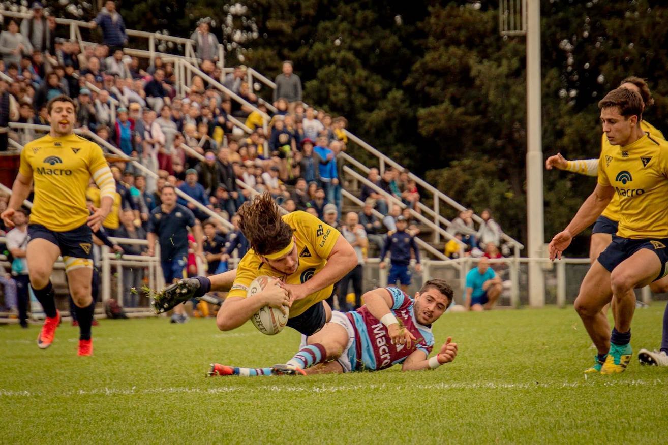  La Plata Rugby Club - Club Atlético del Rosario - Rugby - Volando para llegar al try () Photo by:  | Siuxy Sports 2020-11-06