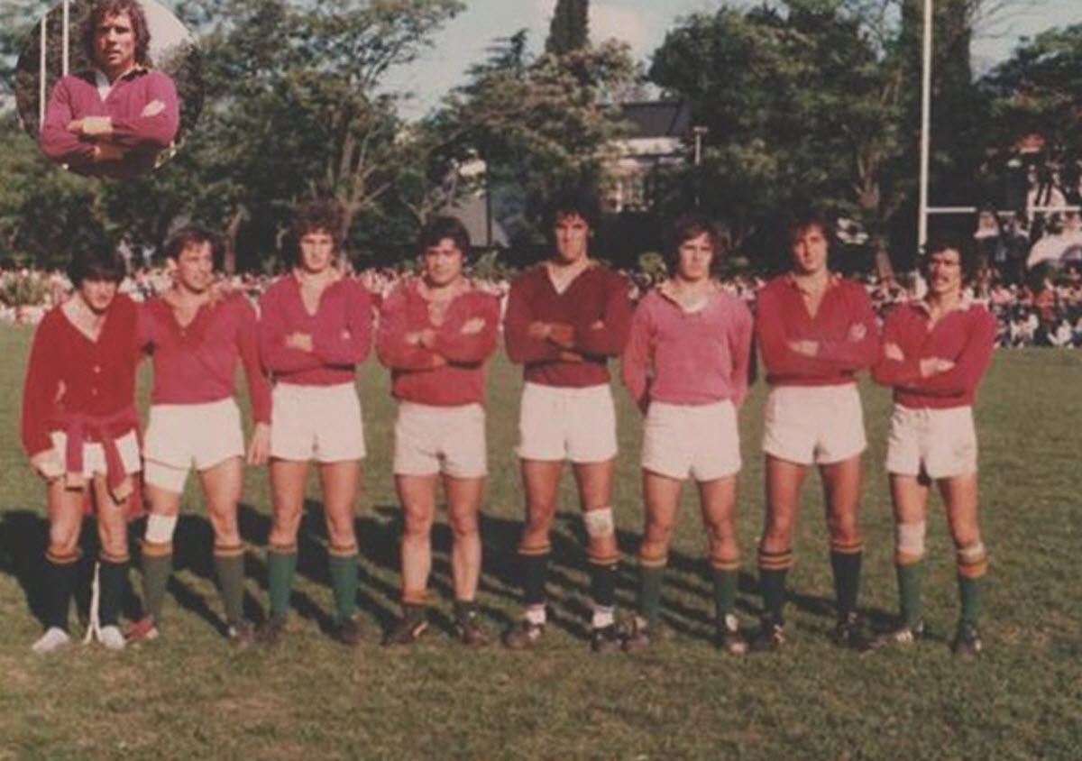 Miguel DE TEZANOS PINTO - Victor DIAZ BOBILLO - Sergio FERRANDO - Alejandro GOSIO - Felipe LLERENA - Alfonso PEÑA - Jorge PRAT GAY - José TORELLO - Francisco ULLOA -  Newman -  - Rugby - Equipo de seven, 1982 (Ganadores del Seven de la UAR 1982) Photo by:  | Siuxy Sports 1982-11-01