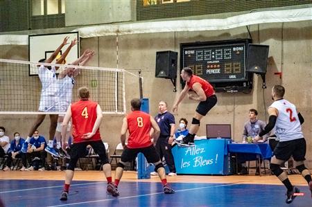 Université de Montréal (3) vs Université Laval (2)