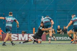 Tackleando bien abajo