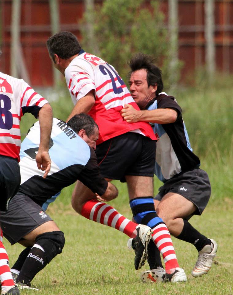  Areco Rugby Club - Centro Naval - RugbyV - Areco vs RON XV (Centro Naval) - Primer Encuentro de Veteranos en Areco con Vaquillona c/ Cuero 2014 (#ArecoVsRONXV2014) Photo by: Luis Robredo | Siuxy Sports 2014-10-18
