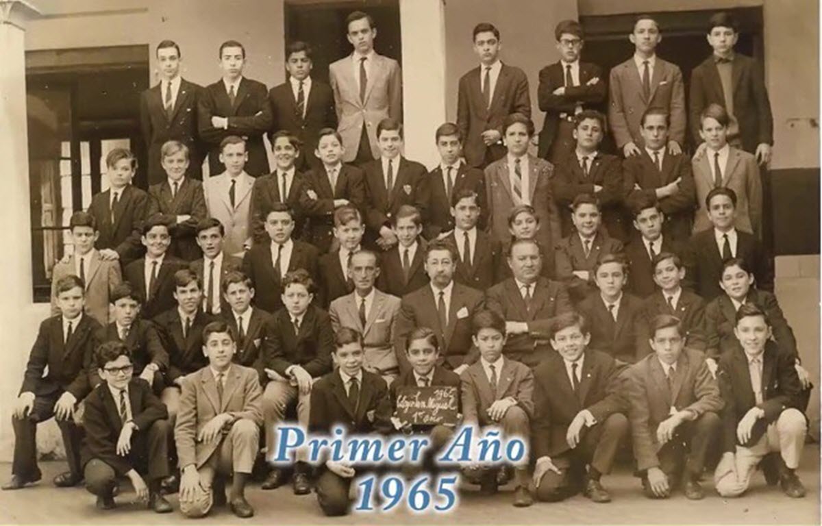  Colegio San Miguel  -  - Social - Egresados 1969 - 1er año (#CSanMiguelCamada69) Photo by:  | Siuxy Sports 1965-06-01