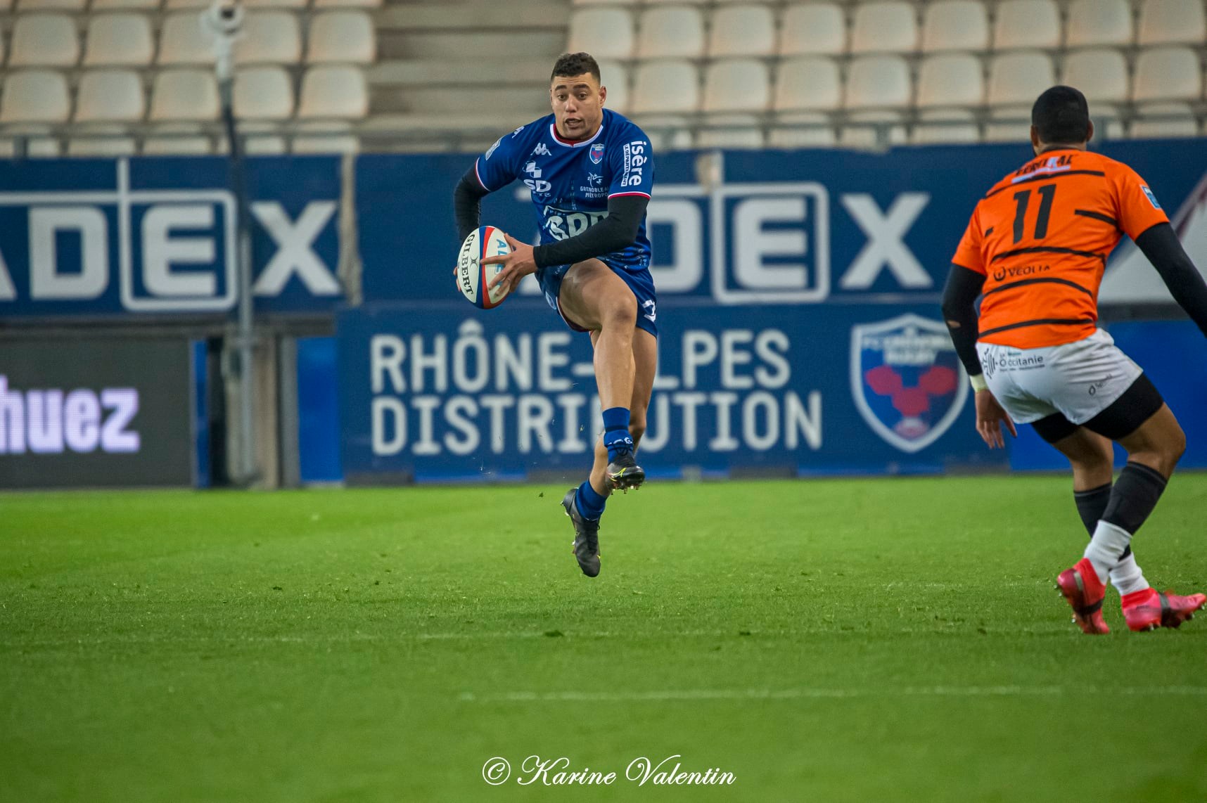 Karim QADIRI -  FC Grenoble Rugby - Racing Club Narbonnais - Rugby -  (#GrenobleVsNarbonne2021Nov) Photo by: Karine Valentin | Siuxy Sports 2021-11-26