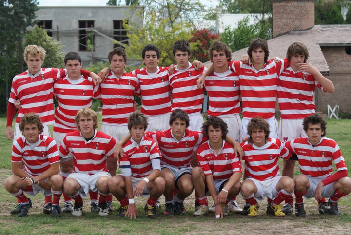 Matias BOTTA - Franco COZZI - Tomas DE SANTA CRUZ - Gonzalo GILGES - Luca MAGNASCO - Ignacio MENGELLE - Joaquin SANTIAGO - Lucas VALLERO - Nicolas VILLAVERDE - Agustin VIVAS -  Asociación Alumni -  - Rugby - M17 - 2010 () Photo by:  | Siuxy Sports 2010-11-03