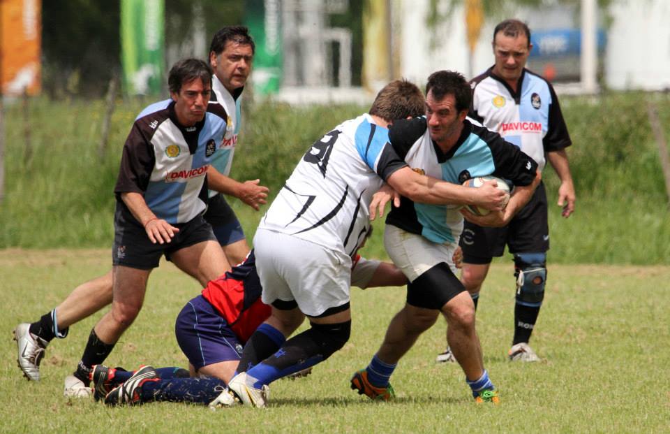  Areco Rugby Club - Centro Naval - RugbyV - Areco vs RON XV (Centro Naval) - Primer Encuentro de Veteranos en Areco con Vaquillona c/ Cuero 2014 (#ArecoVsRONXV2014) Photo by: Luis Robredo | Siuxy Sports 2014-10-18