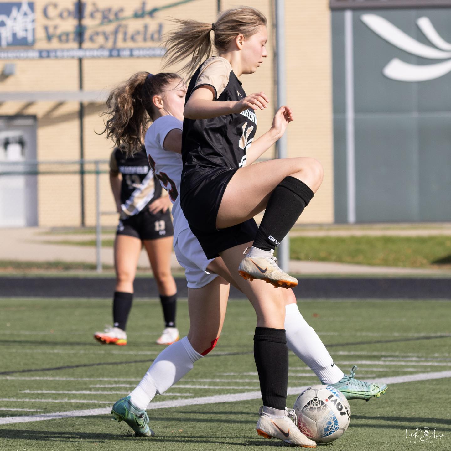  Collège de Valleyfield - College Ahuntsic - Soccer - RSEQ - Soccer Fém - Noir et Or vs Aigles (#RSEQsocNEOAIF2022) Photo by: Tarek Azizi | Siuxy Sports 2022-10-30