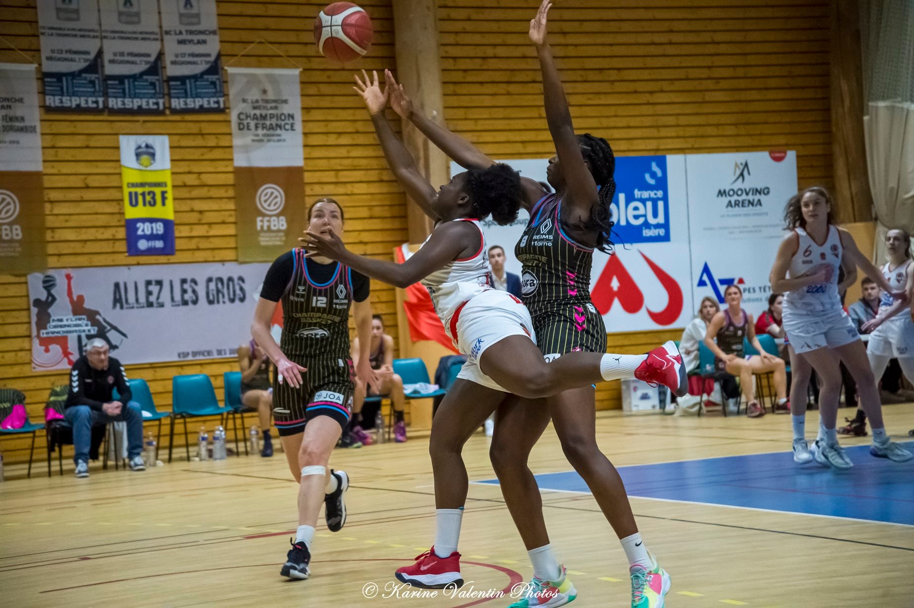Anna Sara NGO NDJOCK -  BC Tronche Meylan - Champagne Basket - Basketball - BCTM (73) vs (65) Reims - Basketball Fém. (#FFBB22BCTMREIMSa) Photo by: Karine Valentin | Siuxy Sports 2022-04-02