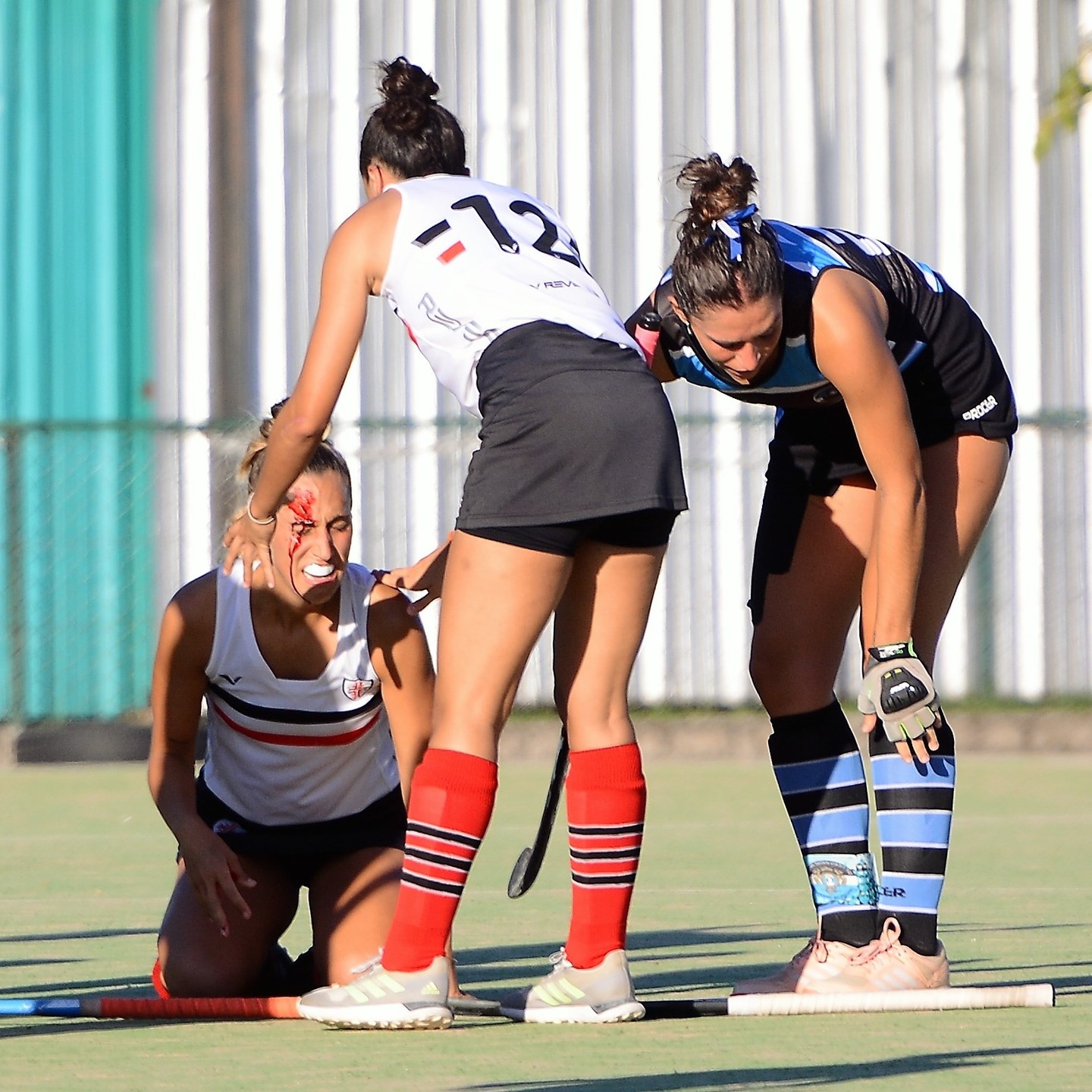  Liceo Naval - Sociedad Alemana de Gimnasia - Field hockey - Liceo Naval vs. S.A.G. - 2022 (#LiceoVsSAG2022) Photo by: Julián Marcelo Figueras | Siuxy Sports 2022-04-09