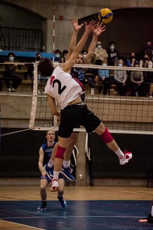 Université de Montréal (3) vs University of New Brunswick (0)