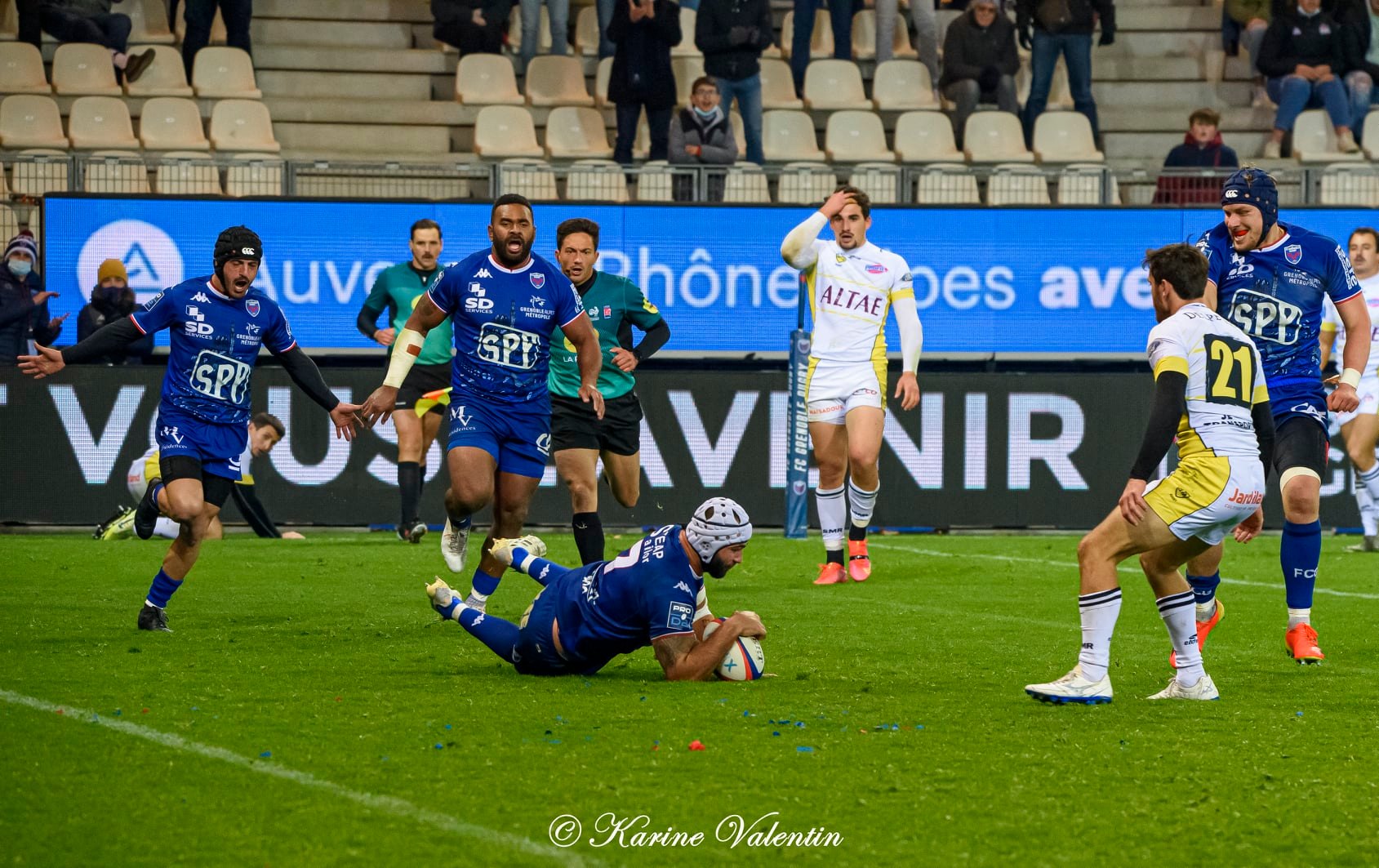  FC Grenoble Rugby - Stade Montois - Rugby -  (#GrenobleVsSMontois2021Dec) Photo by: Karine Valentin | Siuxy Sports 2021-12-09