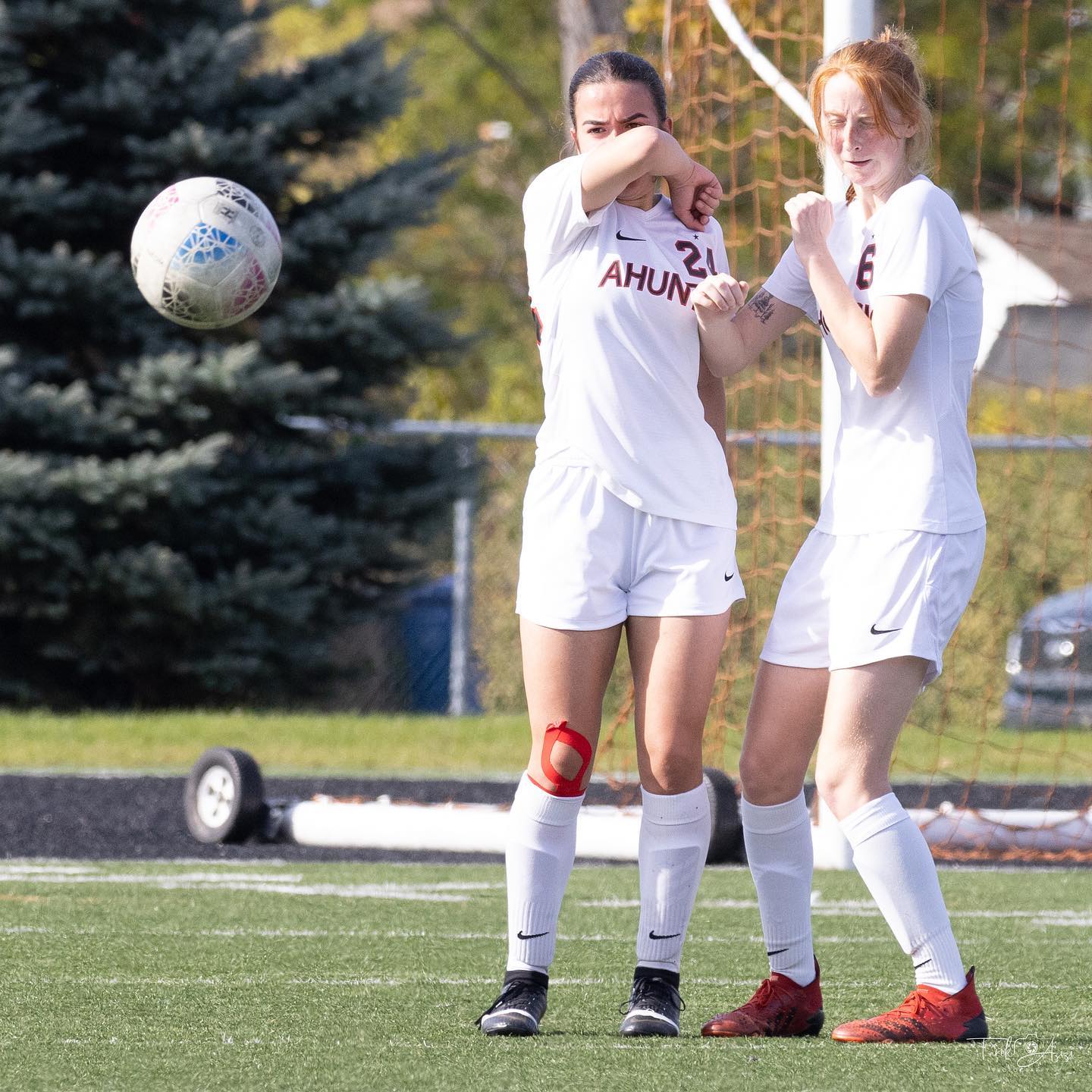  Collège de Valleyfield - College Ahuntsic - Soccer - RSEQ - Soccer Fém - Noir et Or vs Aigles (#RSEQsocNEOAIF2022) Photo by: Tarek Azizi | Siuxy Sports 2022-10-30