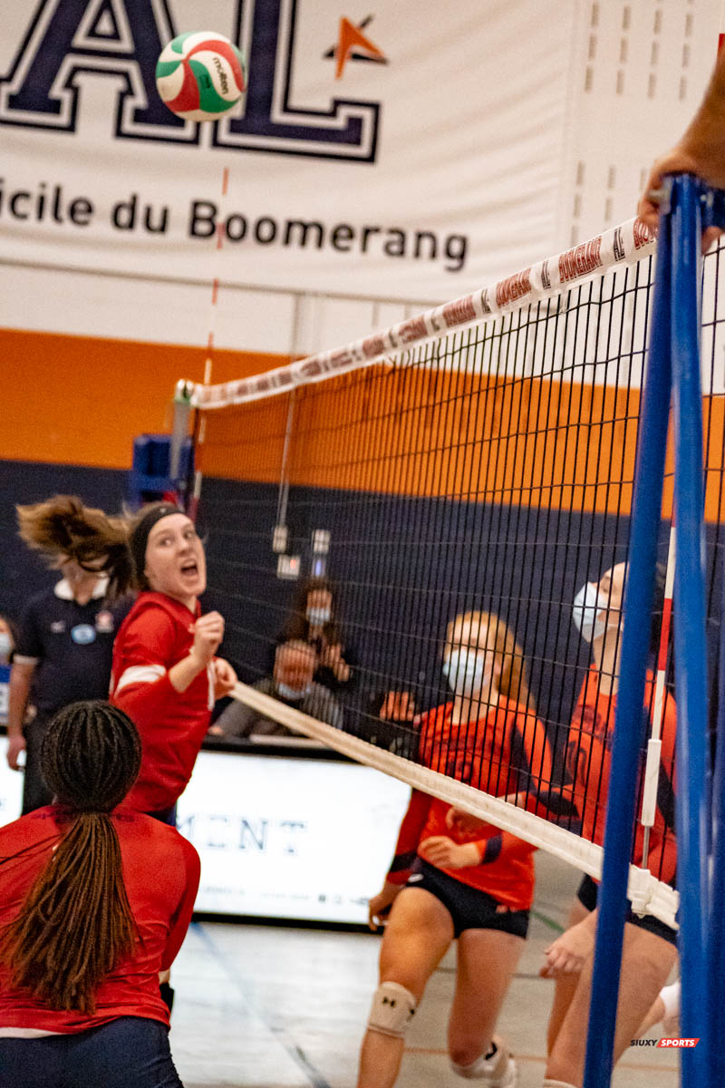  Cégep André Laurendeau - Cégep Trois-Rivières - Volleyball - André Laurendeau vs Trois Rivières - Volley (#BoomerangVsDiablos2022) Photo by:  | Siuxy Sports 2022-02-20