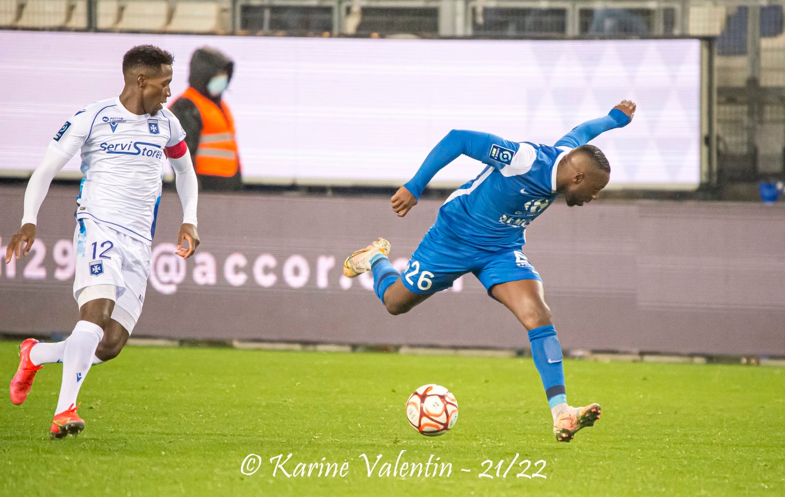 Joris CORREA - Birama TOURE -  Grenoble Foot 38 - AJ Auxerre - Soccer - GF38 vs AJ Auxerre  (#GF38vsAJAuxerre2022jan) Photo by: Karine Valentin | Siuxy Sports 2022-01-08