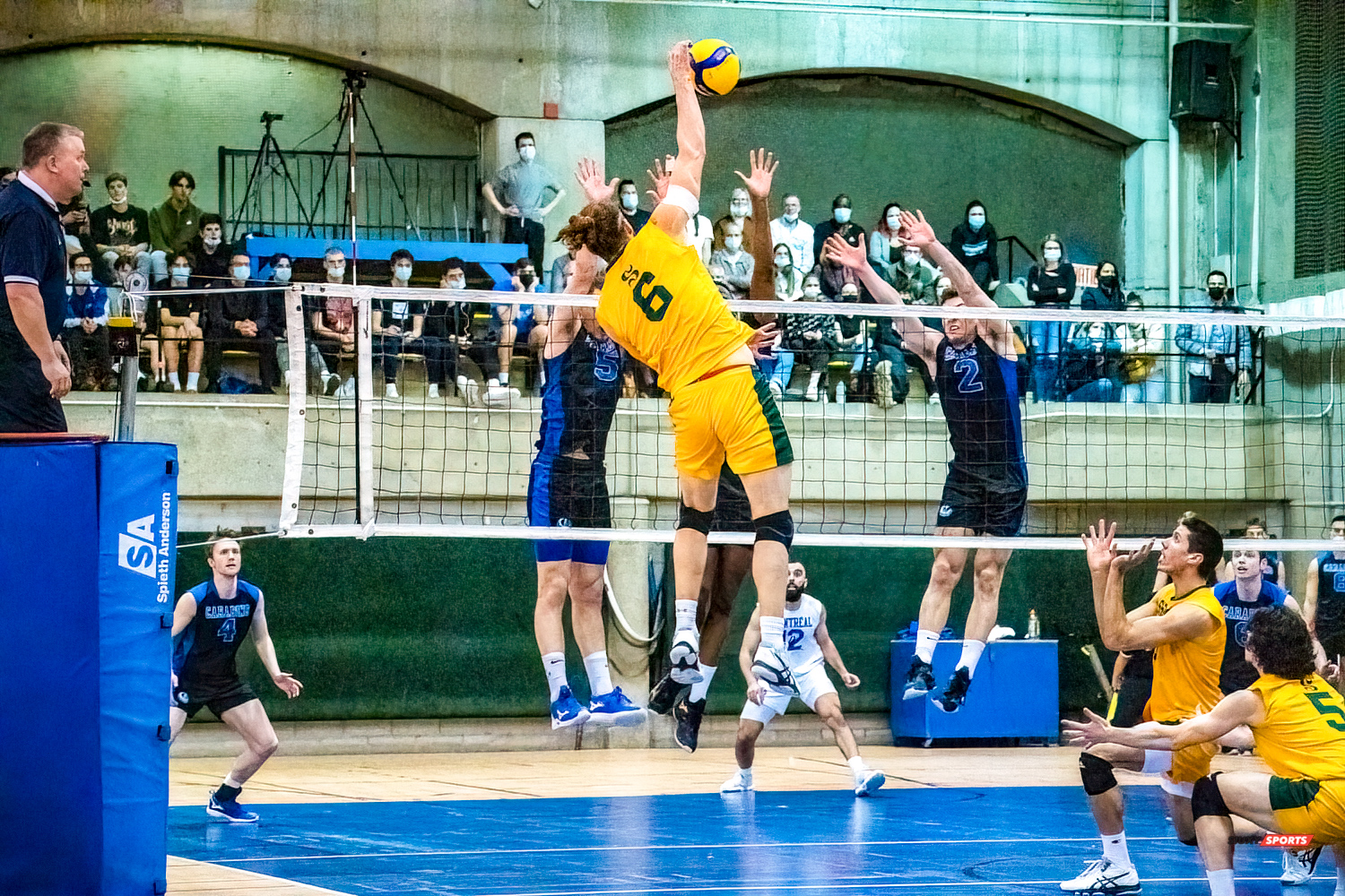 Julien BOILEAU - Yoan DAVID -  Université de Montréal - Université de Sherbrooke - Volleyball - Université de Sherbrooke (3) vs Université de Montréal (1) - Final 1 2022 (#VertOrVsCarabinsFinal1M) Photo by:  | Siuxy Sports 2022-03-19