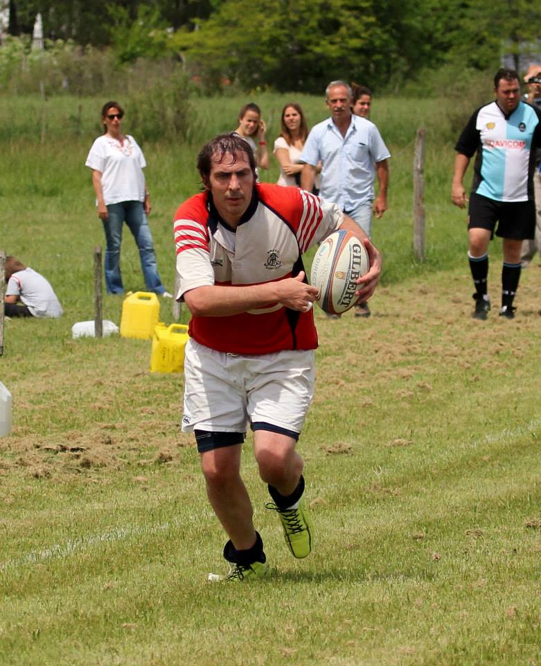  Areco Rugby Club - Centro Naval - RugbyV - Areco vs RON XV (Centro Naval) - Primer Encuentro de Veteranos en Areco con Vaquillona c/ Cuero 2014 (#ArecoVsRONXV2014) Photo by: Luis Robredo | Siuxy Sports 2014-10-18