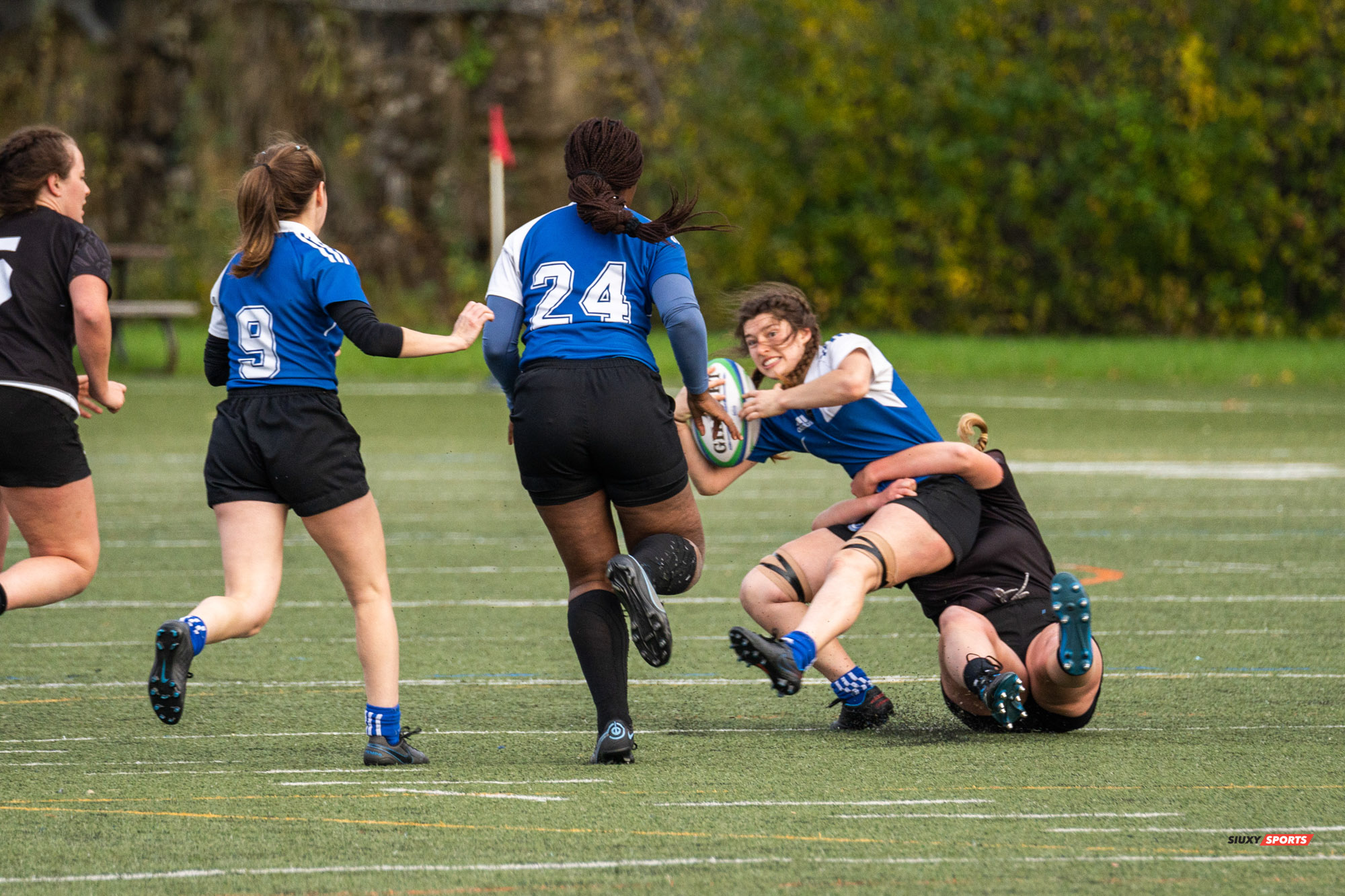 Isabelle CRONIER - Gracia MAMPUYA -  Université de Montréal - Université Carleton - Rugby -  (#3UdeMvsCarletonF) Photo by:  | Siuxy Sports 2021-11-07