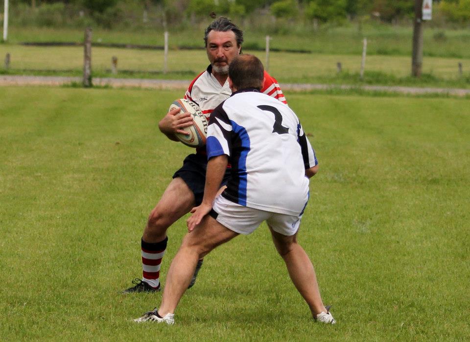 Areco Rugby Club - Centro Naval - RugbyV - Areco vs RON XV (Centro Naval) - Primer Encuentro de Veteranos en Areco con Vaquillona c/ Cuero 2014 (#ArecoVsRONXV2014) Photo by: Luis Robredo | Siuxy Sports 2014-10-18