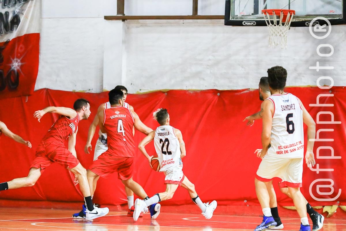 Raul SALVATIERRA -  Ramos Mejía Lawn Tennis Club - Centro Deportivo Huracán de San Justo - Basketball - Ramos Mejia Lawn Tenis Club (83) Vs (54) Huracan de San Justo - 2022 - Liga Federal (#RMLTCVSHSJ2022fed) Photo by: Alan Roy Bahamonde | Siuxy Sports 2022-04-12