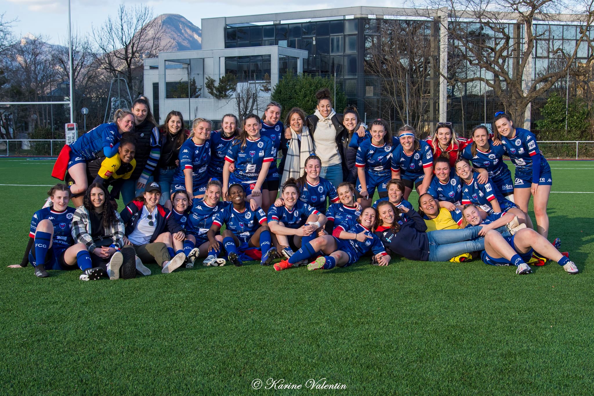 Lison AGRIODOS - Cassandre ALLAIRE - Léna BOUDIN - Aude CONSTANS - Coraline DURET - Angèle FREYDIER - Lucie GAUTHIER - Maëlys GOMAS - Margaux JACQUEMIN - Tatiana JOSEPH - Cléa MICHEL - Céleste NICOSIA - Elodie NOVELLO - Chloé SOUBEYRAND - Eleanore TIALETAGI -  FC Grenoble Rugby - Stade Olympique de Chambéry rugby - Rugby - FC Grenoble (76-7) SOC Rugby - Féd1 (#AmazonesVsSOC2022) Photo by: Karine Valentin | Siuxy Sports 2022-02-27