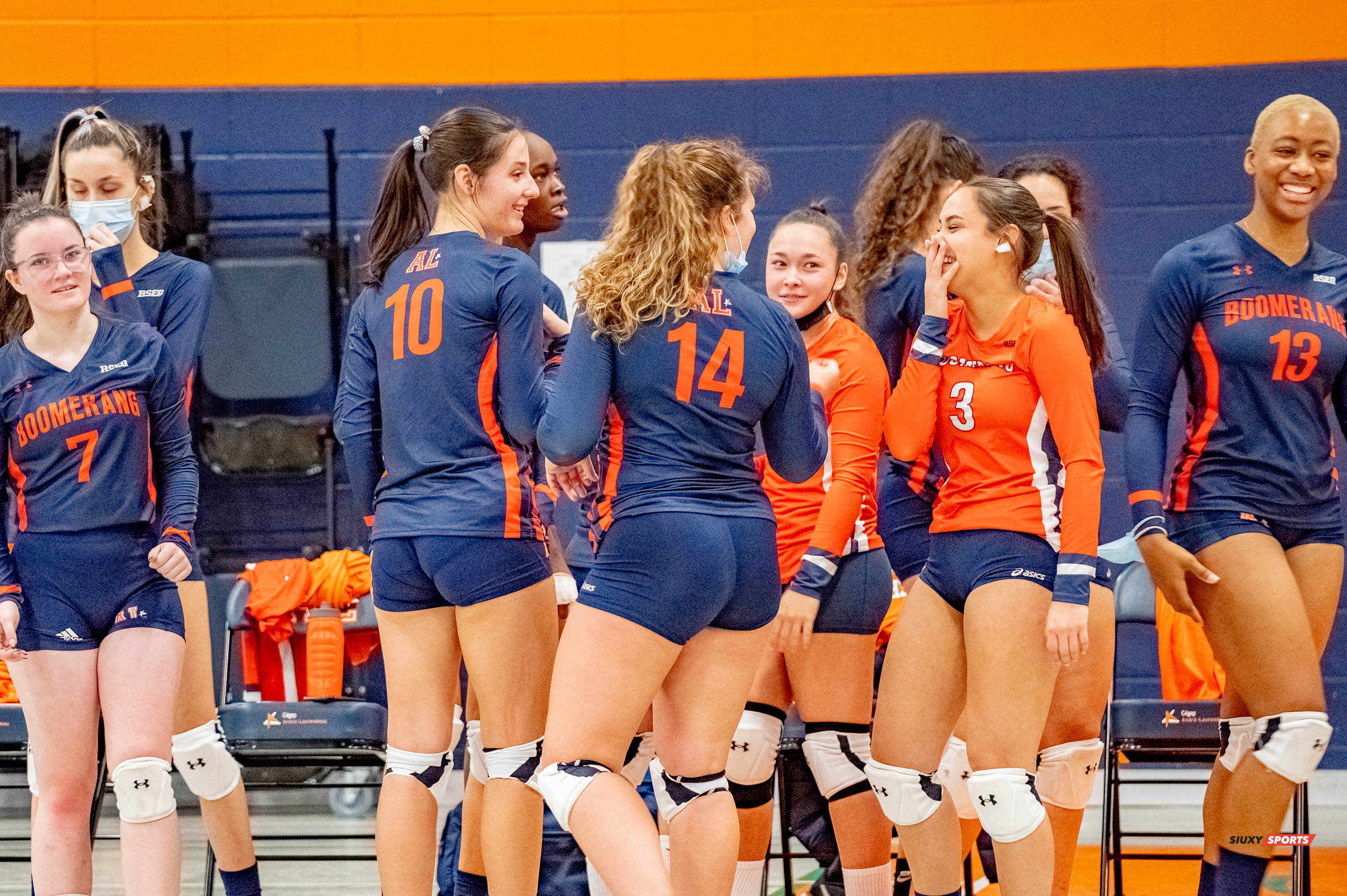  Cégep André Laurendeau -  - Volleyball -  (#VolleyFemCALvsCVM) Photo by:  | Siuxy Sports 2021-11-22